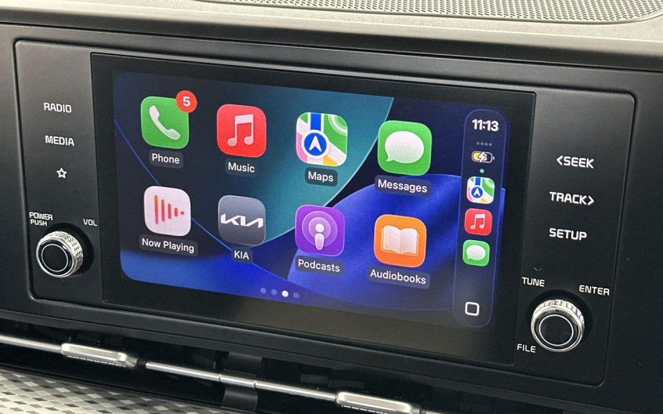 2023 Kia Carnival S