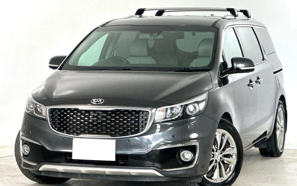 2017 Kia Carnival Platinum
