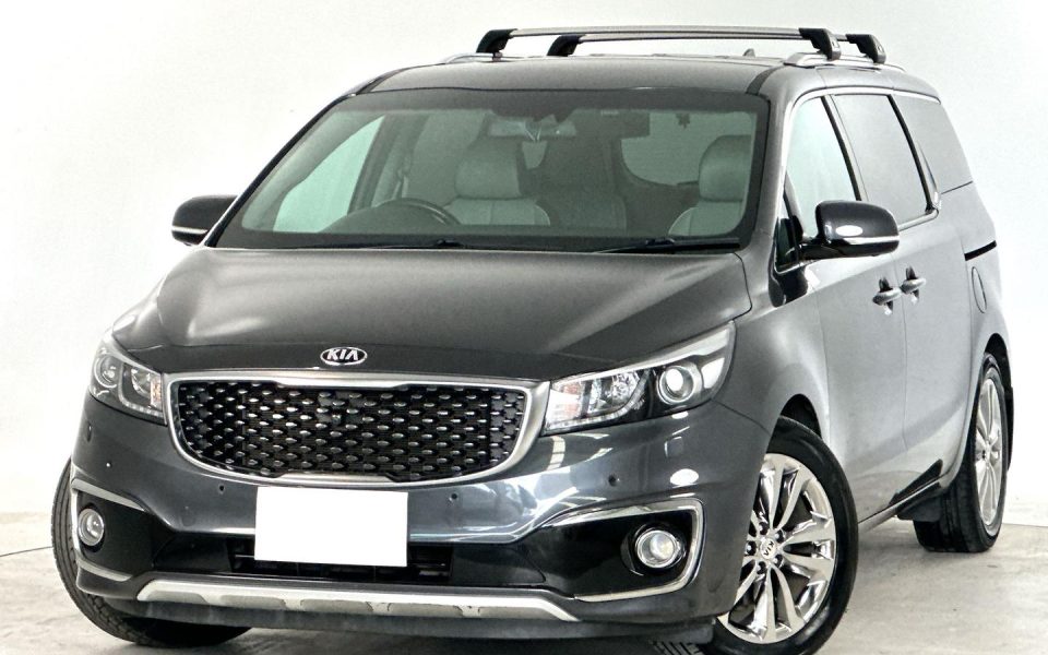 2017 Kia Carnival Platinum