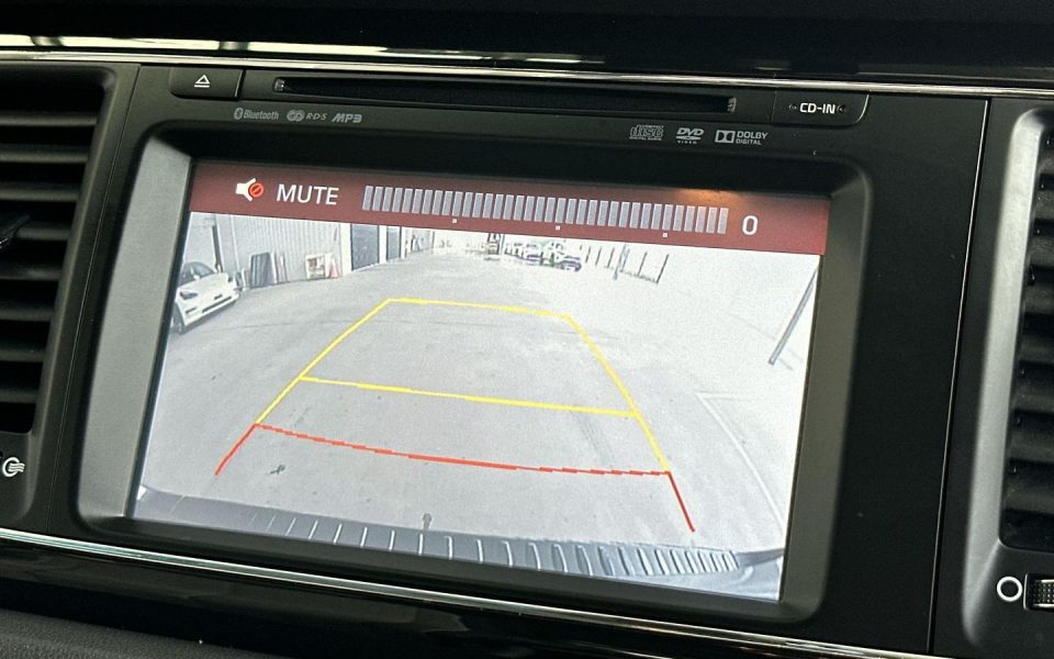 2017 Kia Carnival Platinum