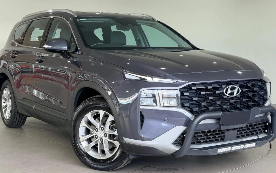 2022 Hyundai Santa Fe Base