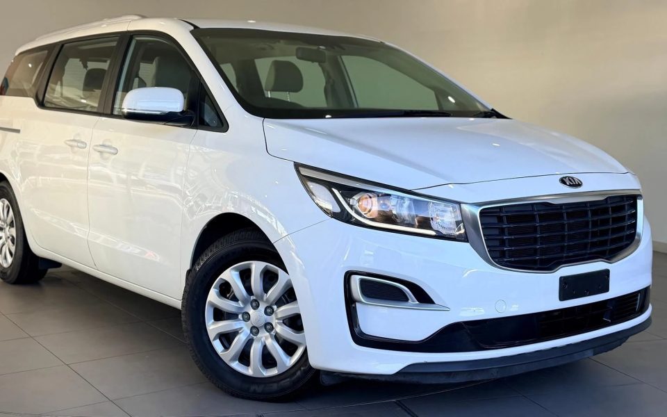 2018 Kia Carnival S