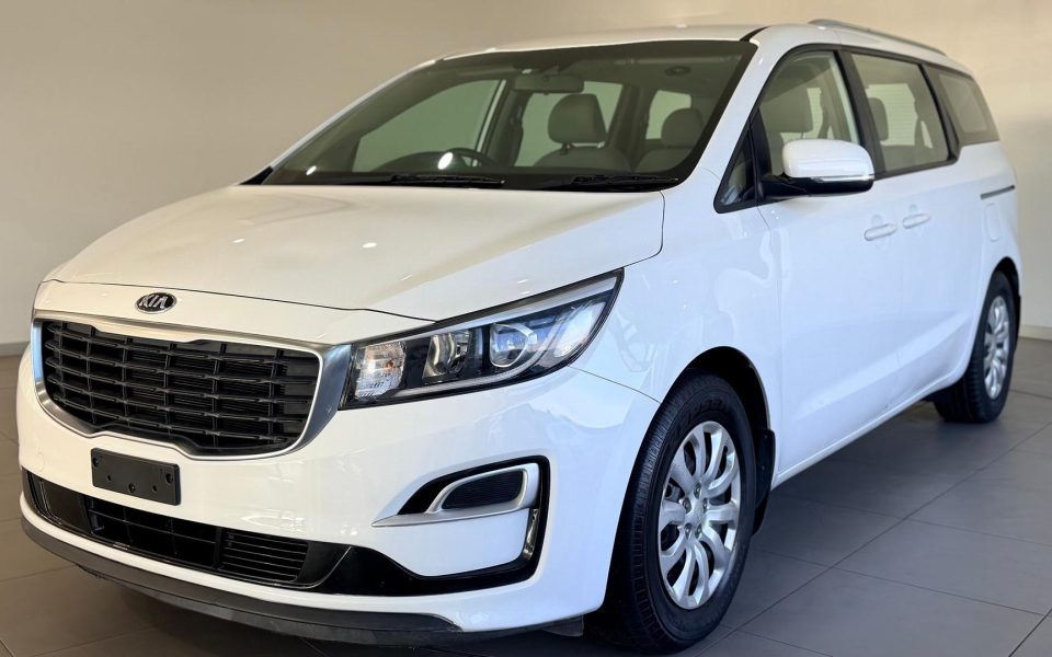 2018 Kia Carnival S