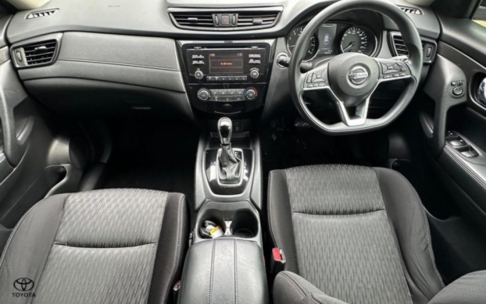 2018 Nissan X-TRAIL ST