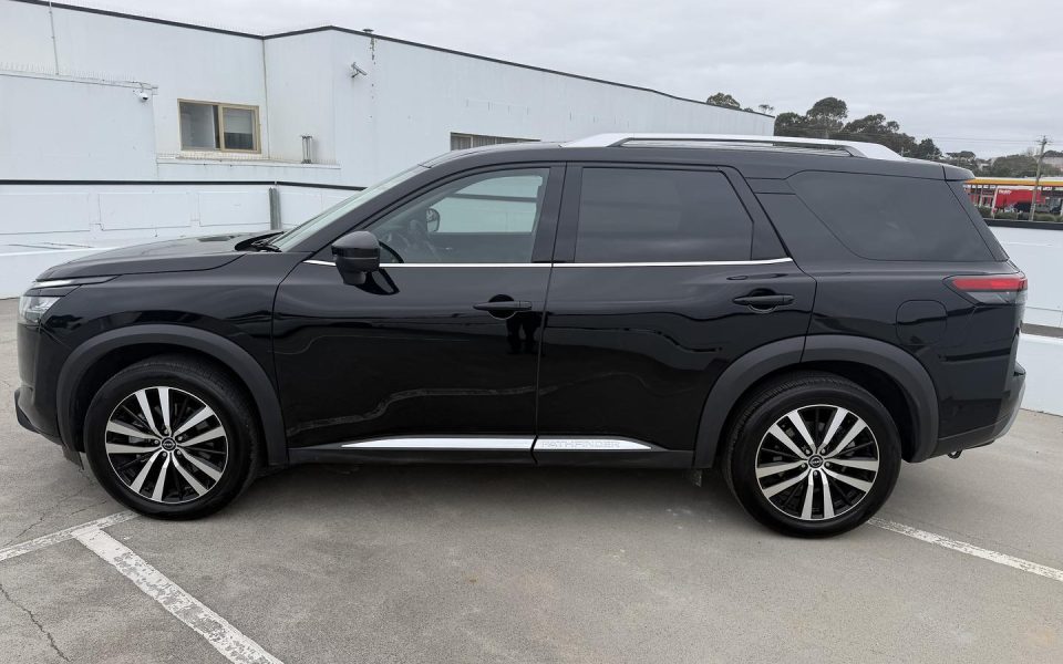 2025 Nissan Pathfinder Ti-L