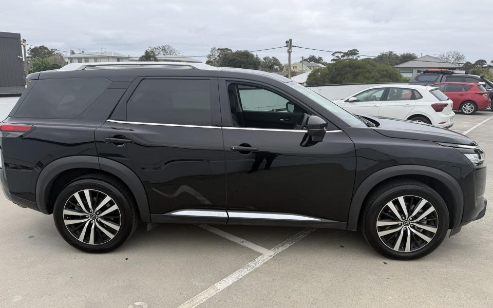 2025 Nissan Pathfinder Ti-L