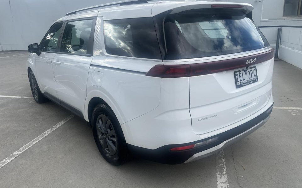 2023 Kia Carnival S