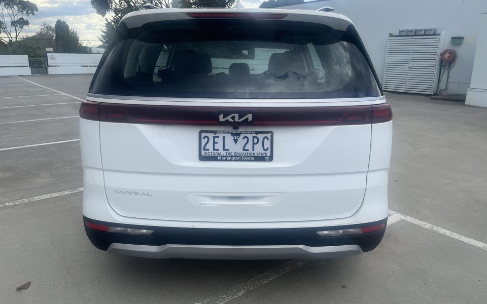 2023 Kia Carnival S