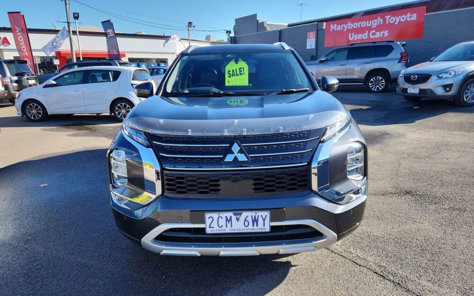 2024 Mitsubishi Outlander Exceed