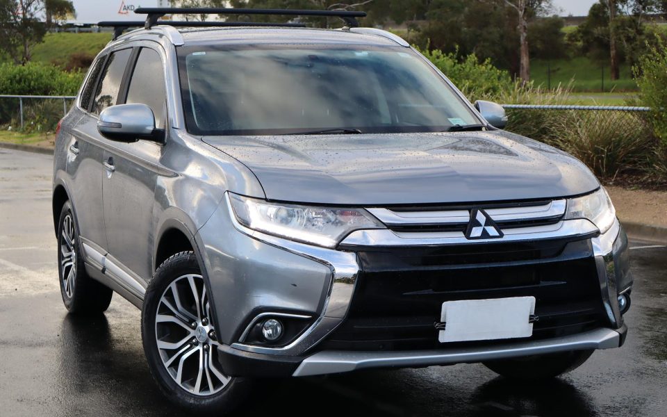 2016 Mitsubishi Outlander LS