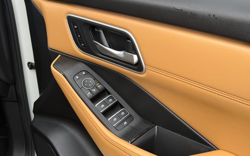 2024 NISSAN X-TRAIL Ti-L