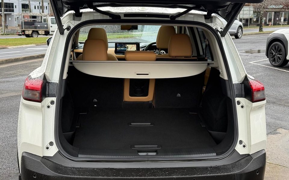 2024 NISSAN X-TRAIL Ti-L