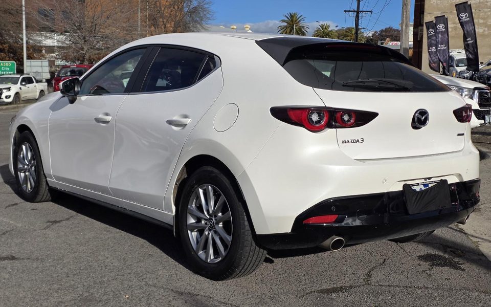 2024 Mazda 3 G20 Pure