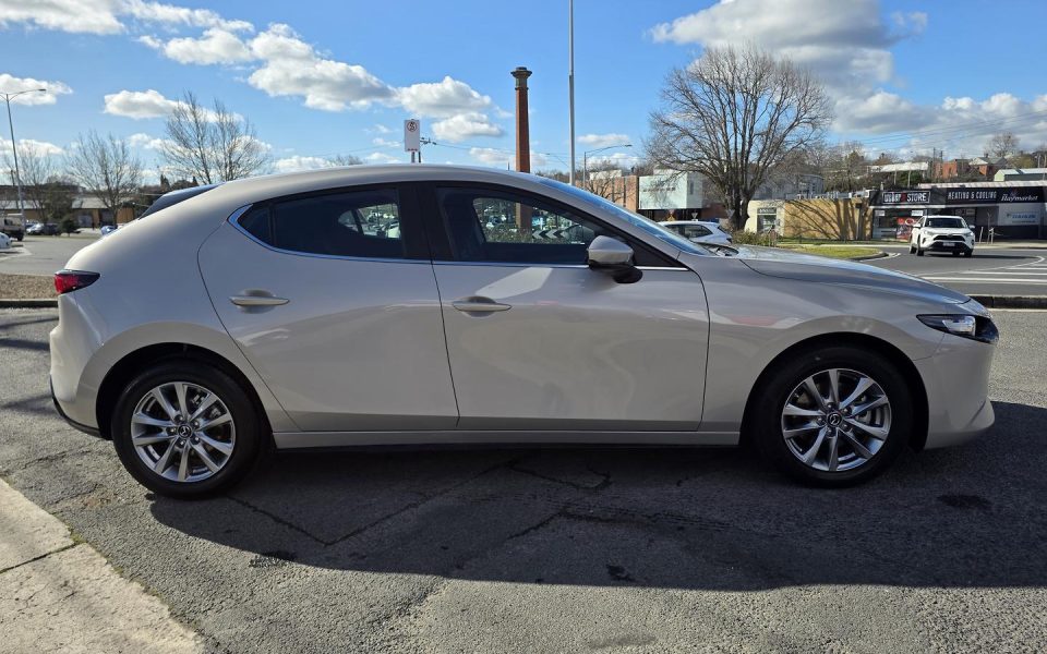 2024 Mazda 3 G20 Pure