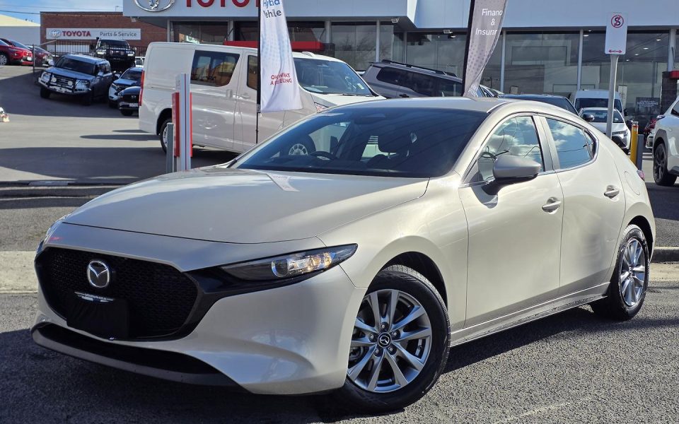 2024 Mazda 3 G20 Pure