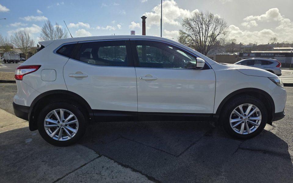 2016 Nissan QASHQAI ST