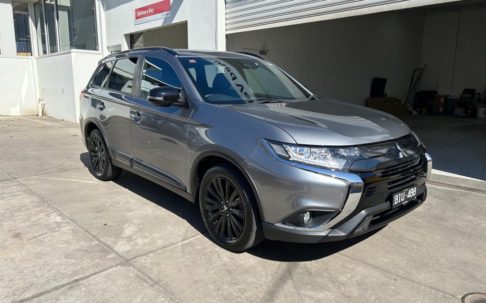 2020 Mitsubishi Outlander Black Edition