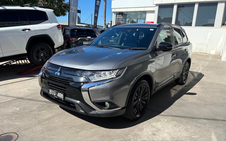 2020 Mitsubishi Outlander Black Edition