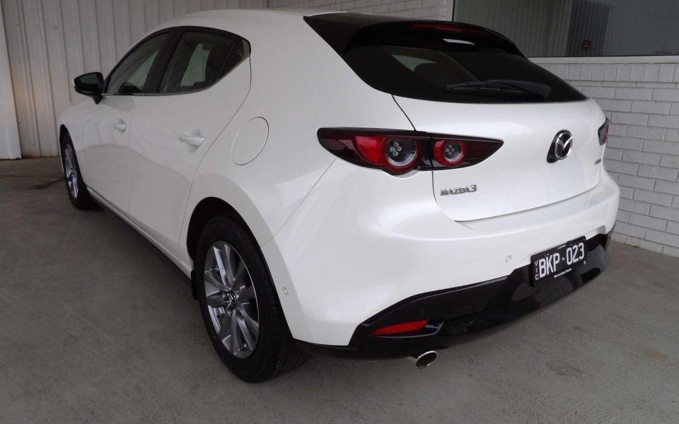 2020 MAZDA MAZDA3 G20 Pure