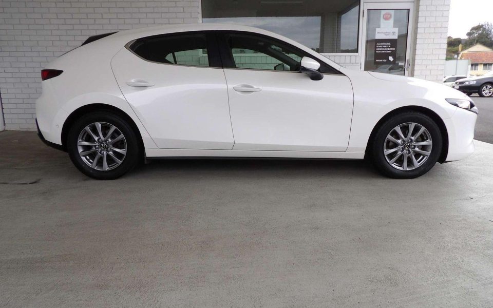 2020 MAZDA MAZDA3 G20 Pure