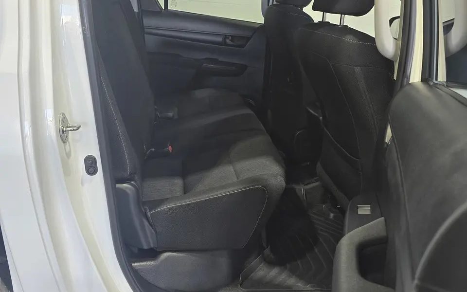 2022 Toyota Hilux GUN136R SR Double Cab 4x2 Hi-Rider Glacier White 6 Speed Manual Utility