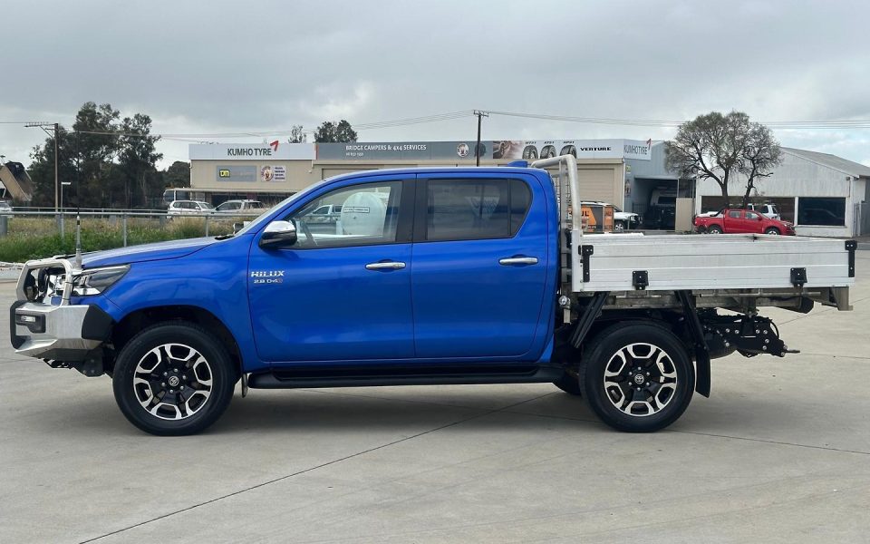2023 Toyota Hilux 4x4 SR5