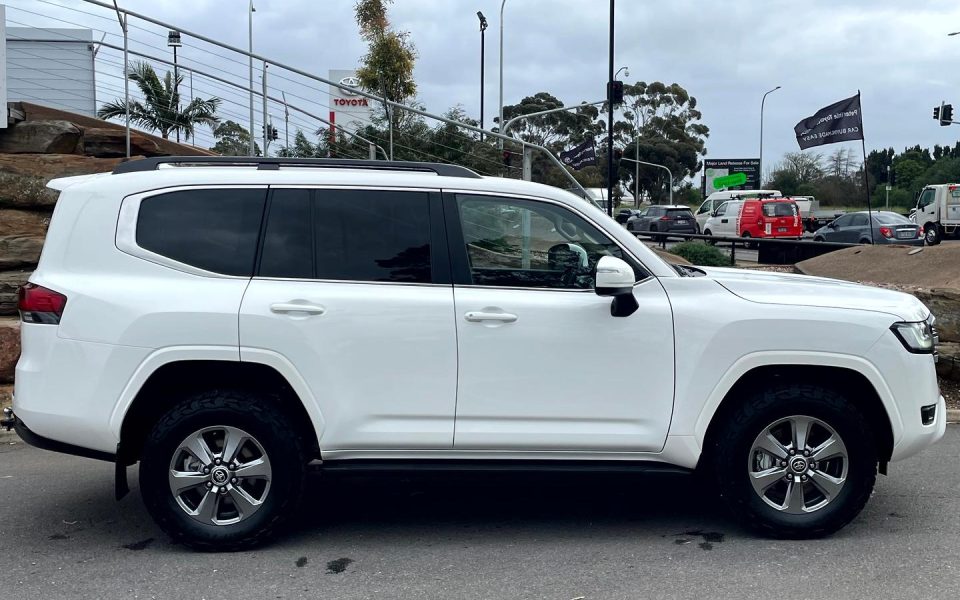 2022 Toyota Landcruiser VX