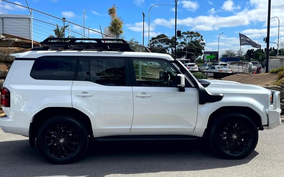 2024 Toyota Prado Kakadu