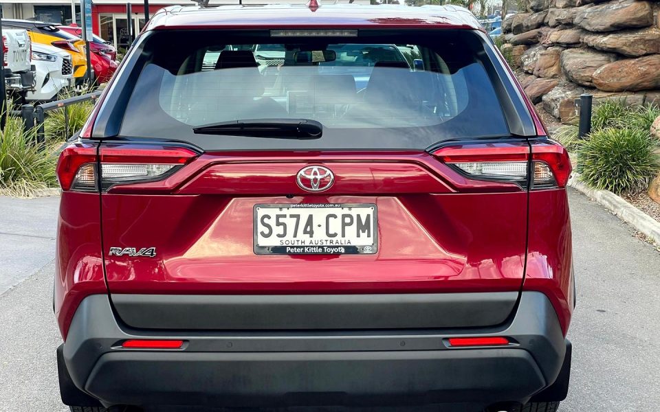 2022 Toyota RAV4 GX-2WD