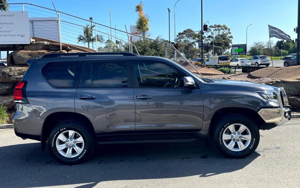 2022 Toyota Landcruiser Prado GXL