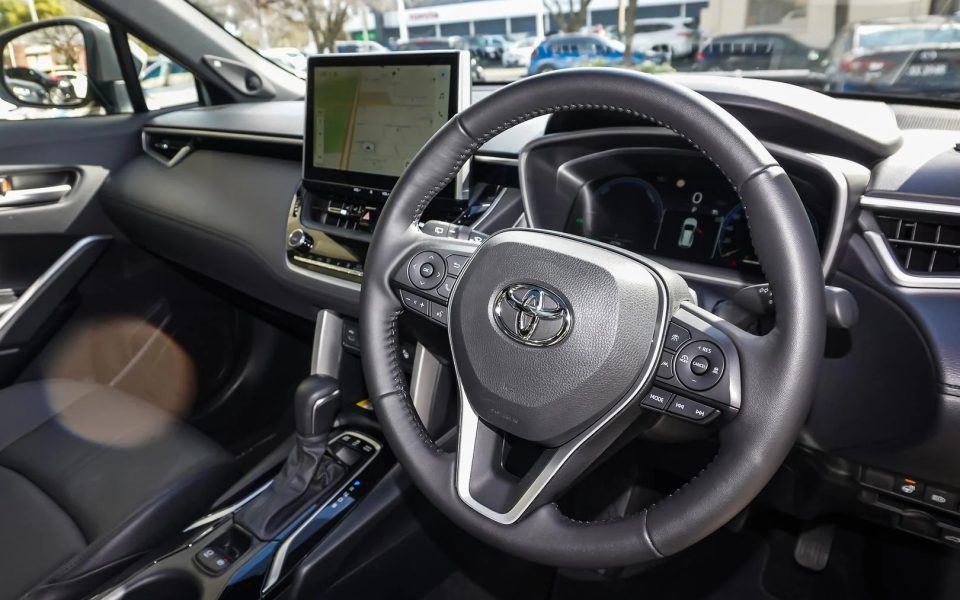 2025 Toyota Corolla Cross Atmos 2WD