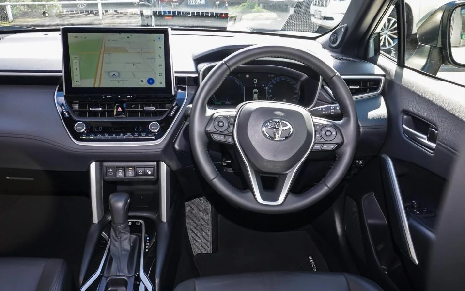 2025 Toyota Corolla Cross Atmos 2WD