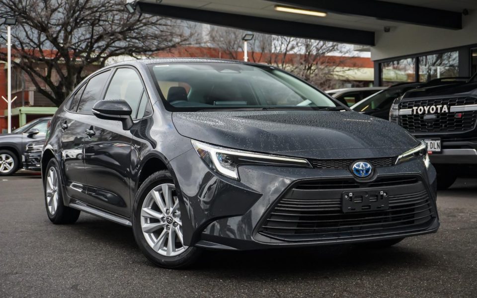 2025 Toyota Corolla SX