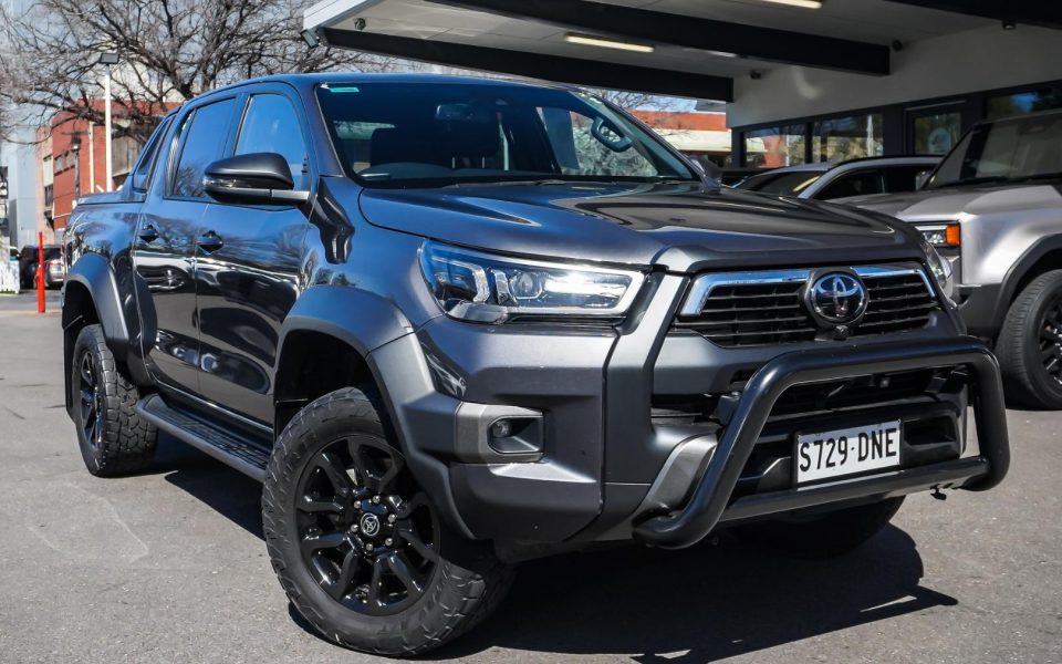 2023 Toyota Hilux Rogue