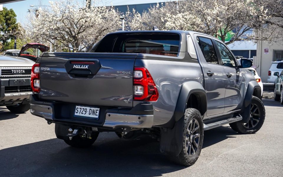 2023 Toyota Hilux Rogue