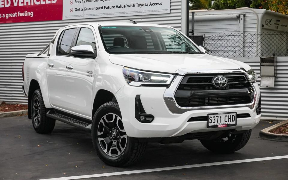 2020 Toyota Hilux SR5