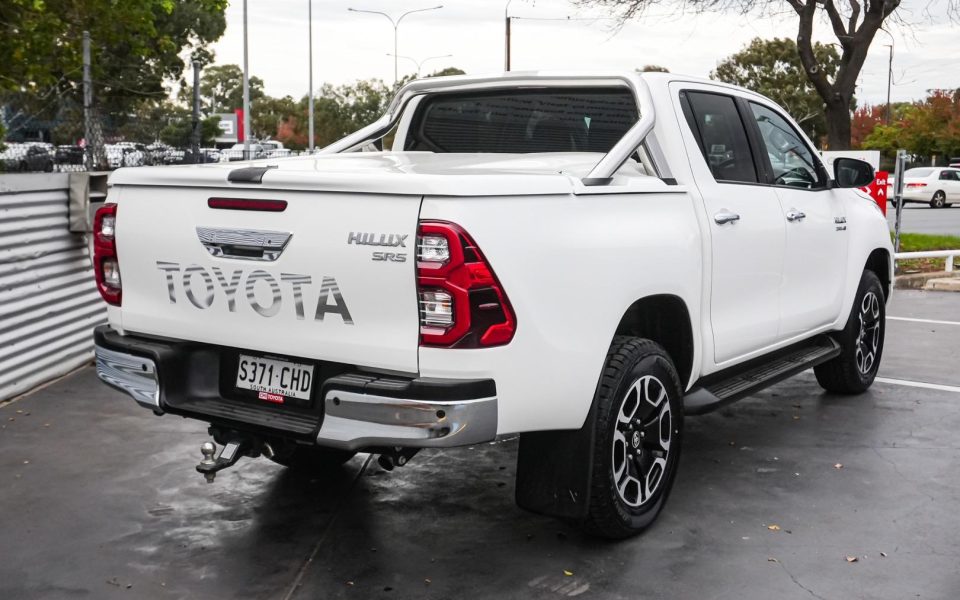 2020 Toyota Hilux SR5