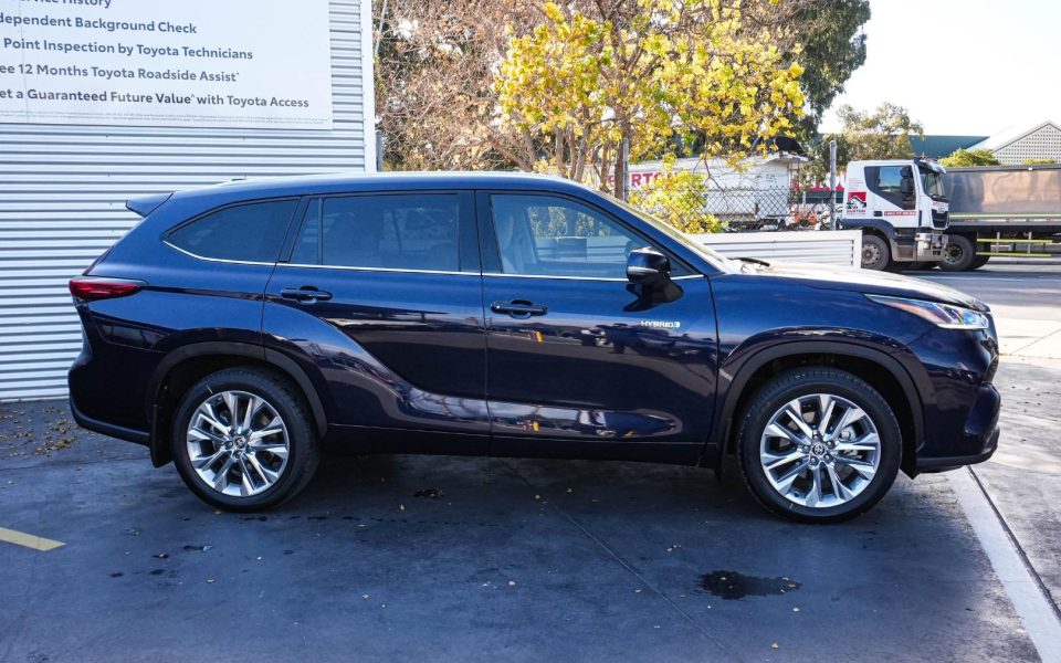 2024 Toyota Kluger Hybrid AWD GRANDE