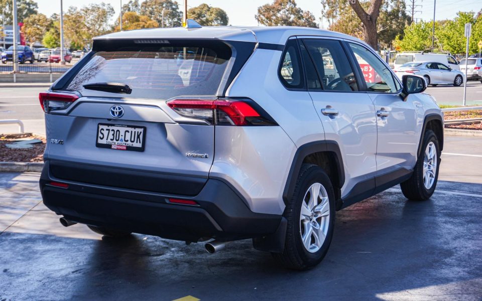 2021 Toyota RAV4 GX-2WD