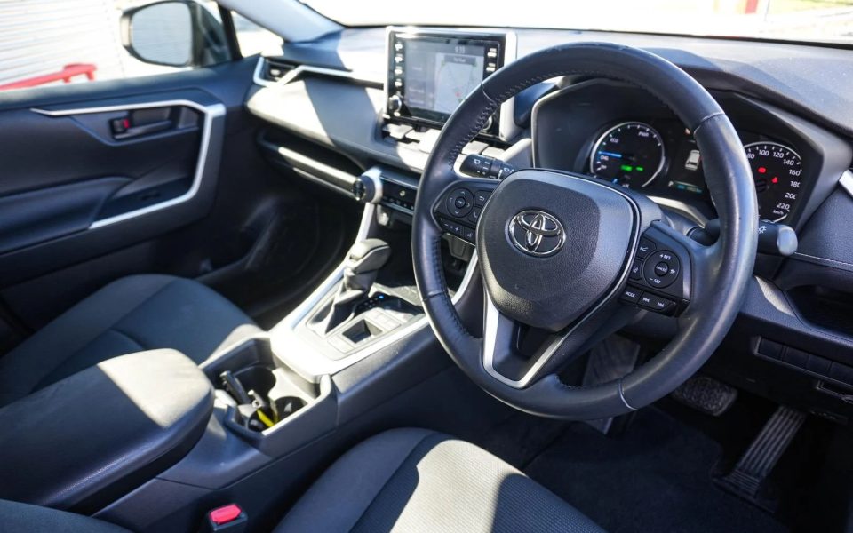 2021 Toyota RAV4 GX-2WD