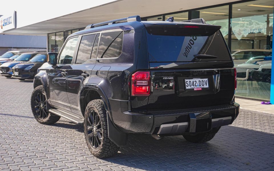2024 Toyota Landcruiser Prado Kakadu
