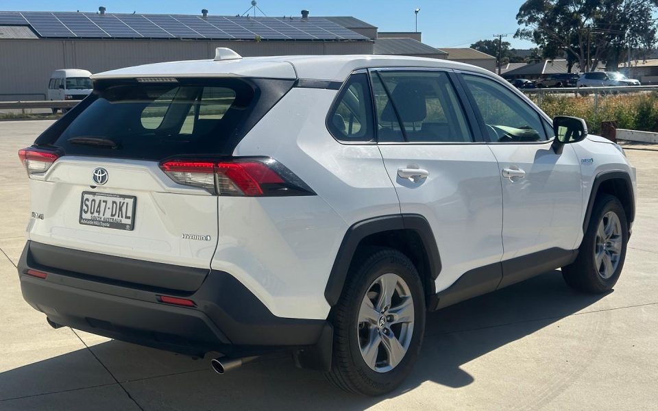 2023 Toyota RAV4 Hybrid GX AWD