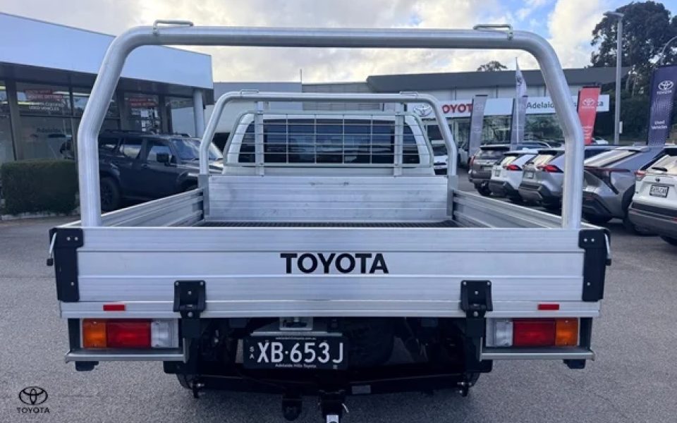 2020 Toyota Hilux SR5