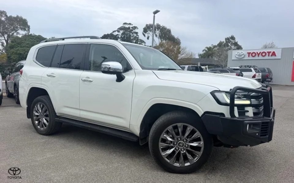 2022 Toyota Landcruiser Sahara ZX