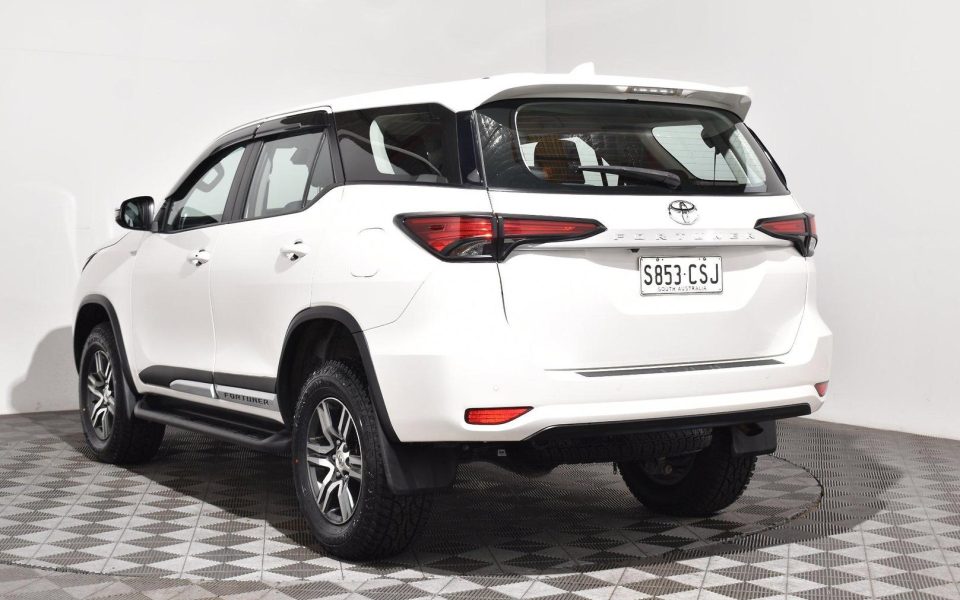 2022 Toyota Fortuner GX