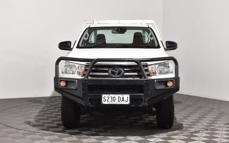 2023 Toyota Hilux SR