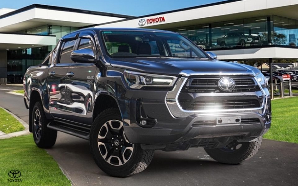 2022 Toyota Hilux SR5