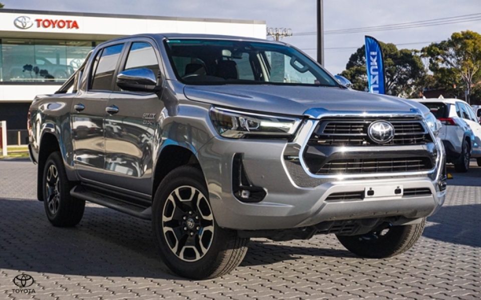 2022 Toyota Hilux SR5