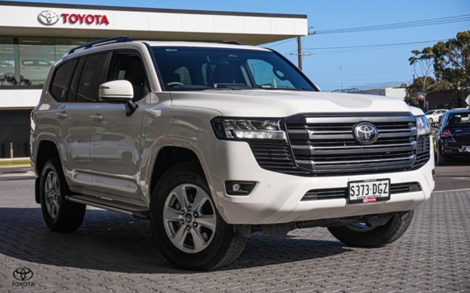 2025 Toyota Landcruiser GXL