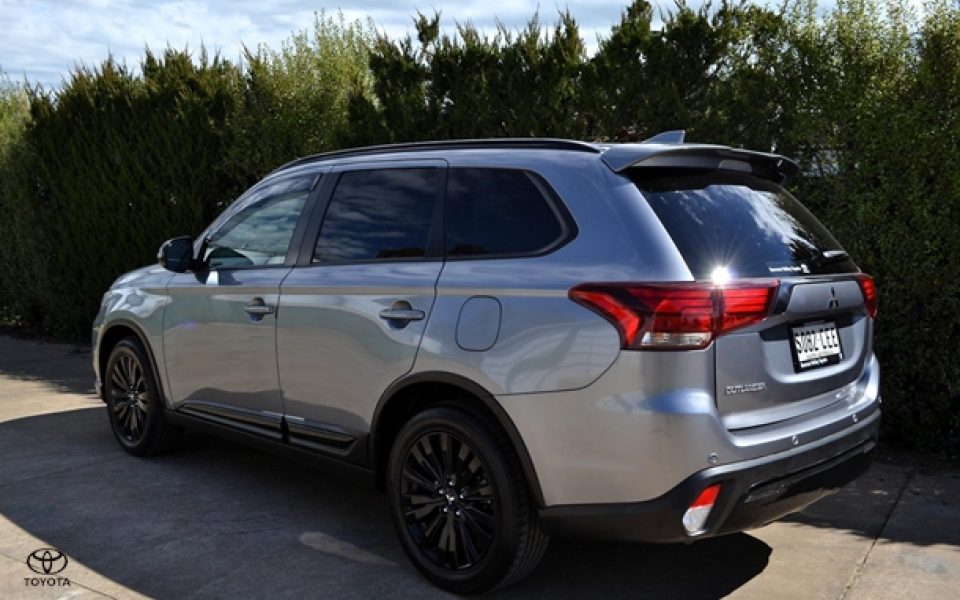 2020 Mitsubishi Outlander Black Edition
